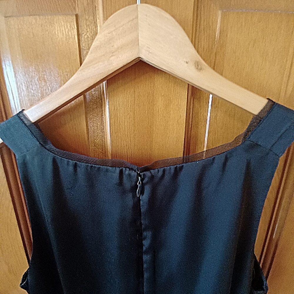Womens Silky Noir Cocktail Dress S8 Gap